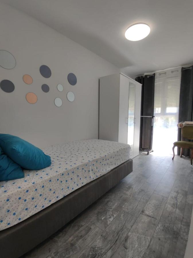 Modern Apartment Ana Ρόβινι Εξωτερικό φωτογραφία